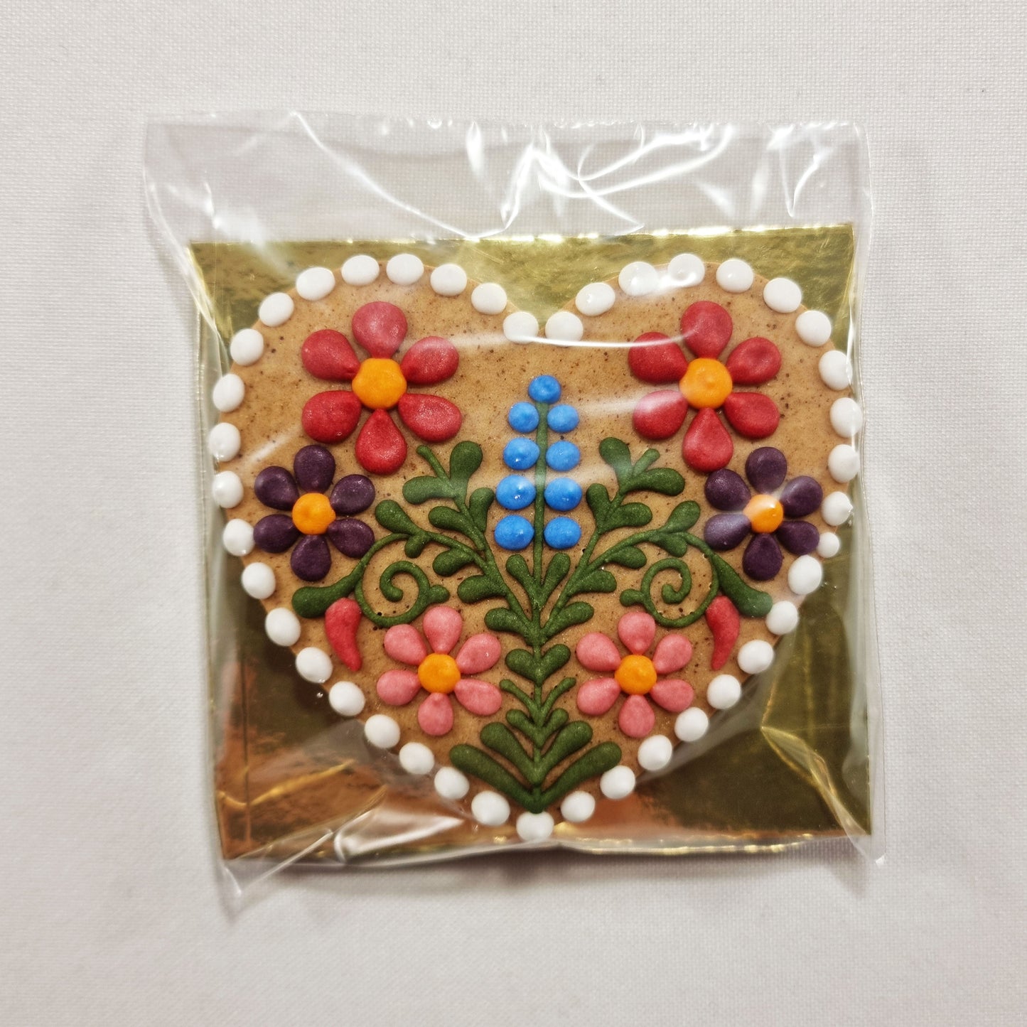 (Larger) Floral Csudaíz Gingerbread Heart with Polka Dot Edge❤️🥰